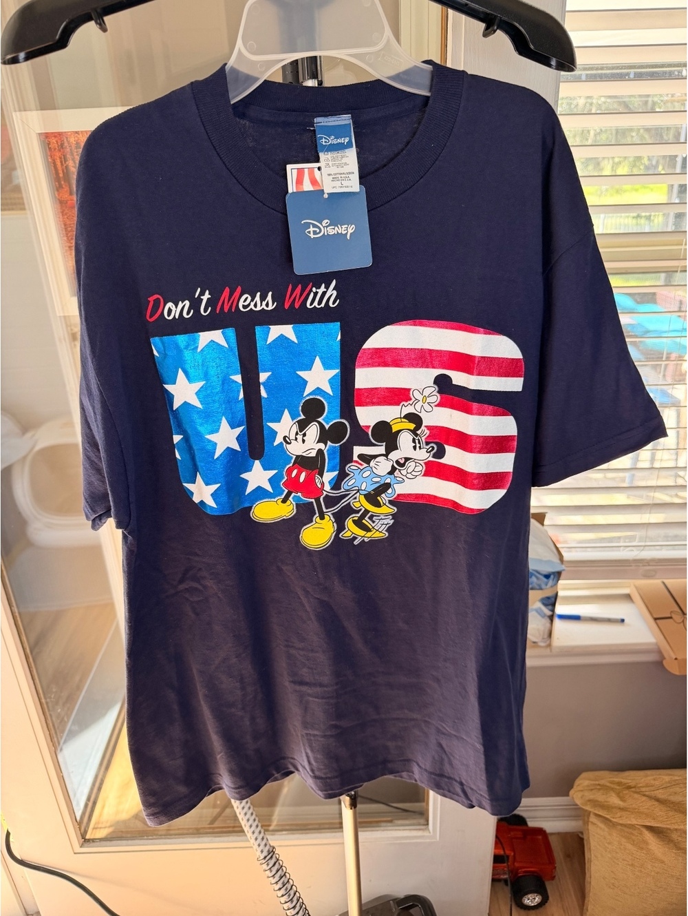Vintage Disney Men's T-Shirt Dead Stock Size XL Navy Blue USA Print